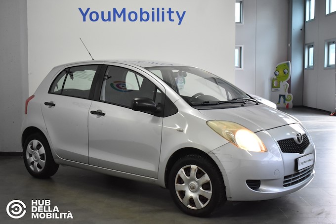 TOYOTA Yaris 1.0 5 porte